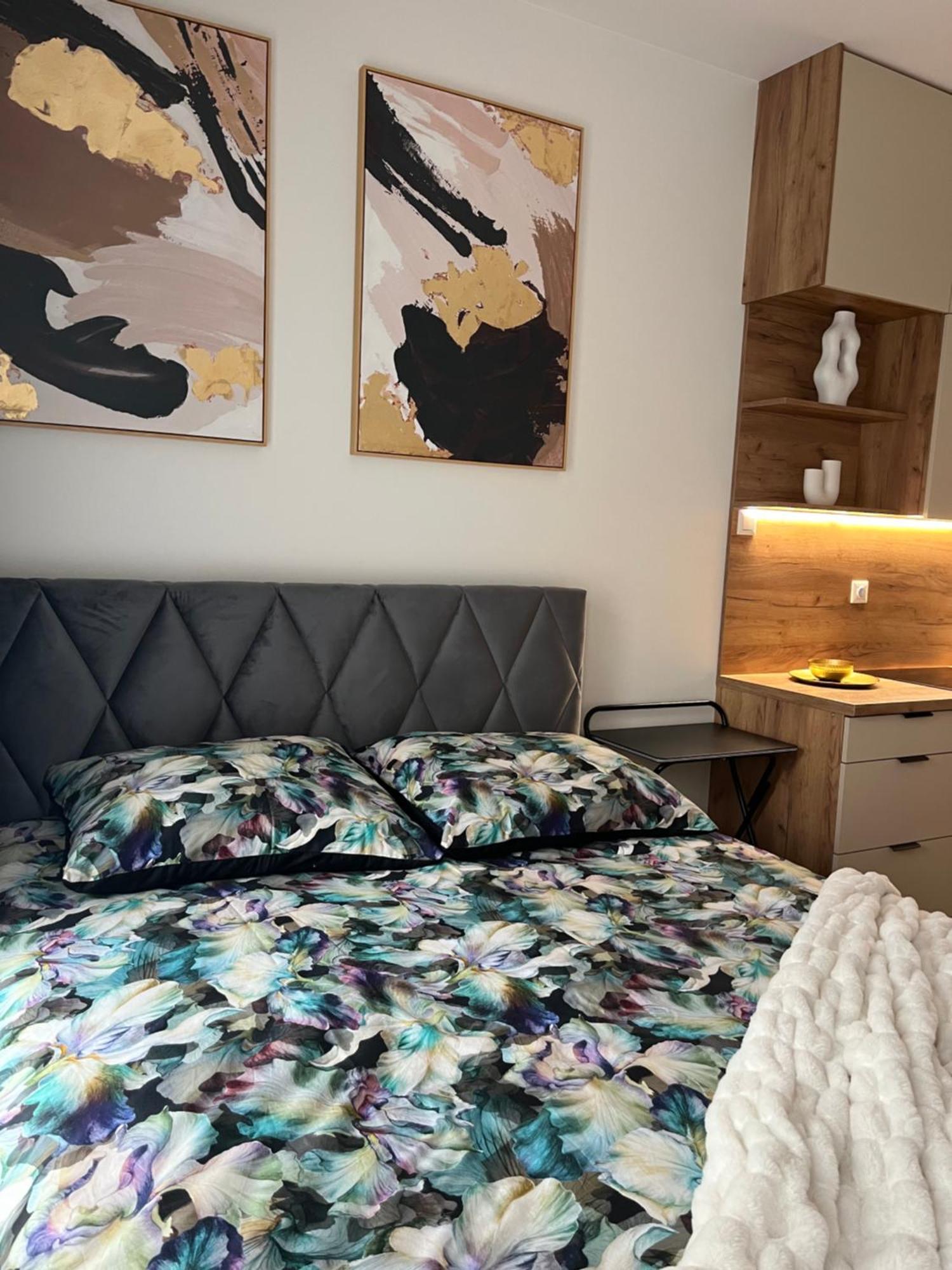 Apartament Nova Klonova Porto Келце Екстериор снимка